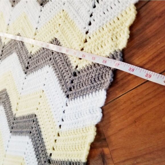 Chevron pattern baby blanket - Picture 4 of 5